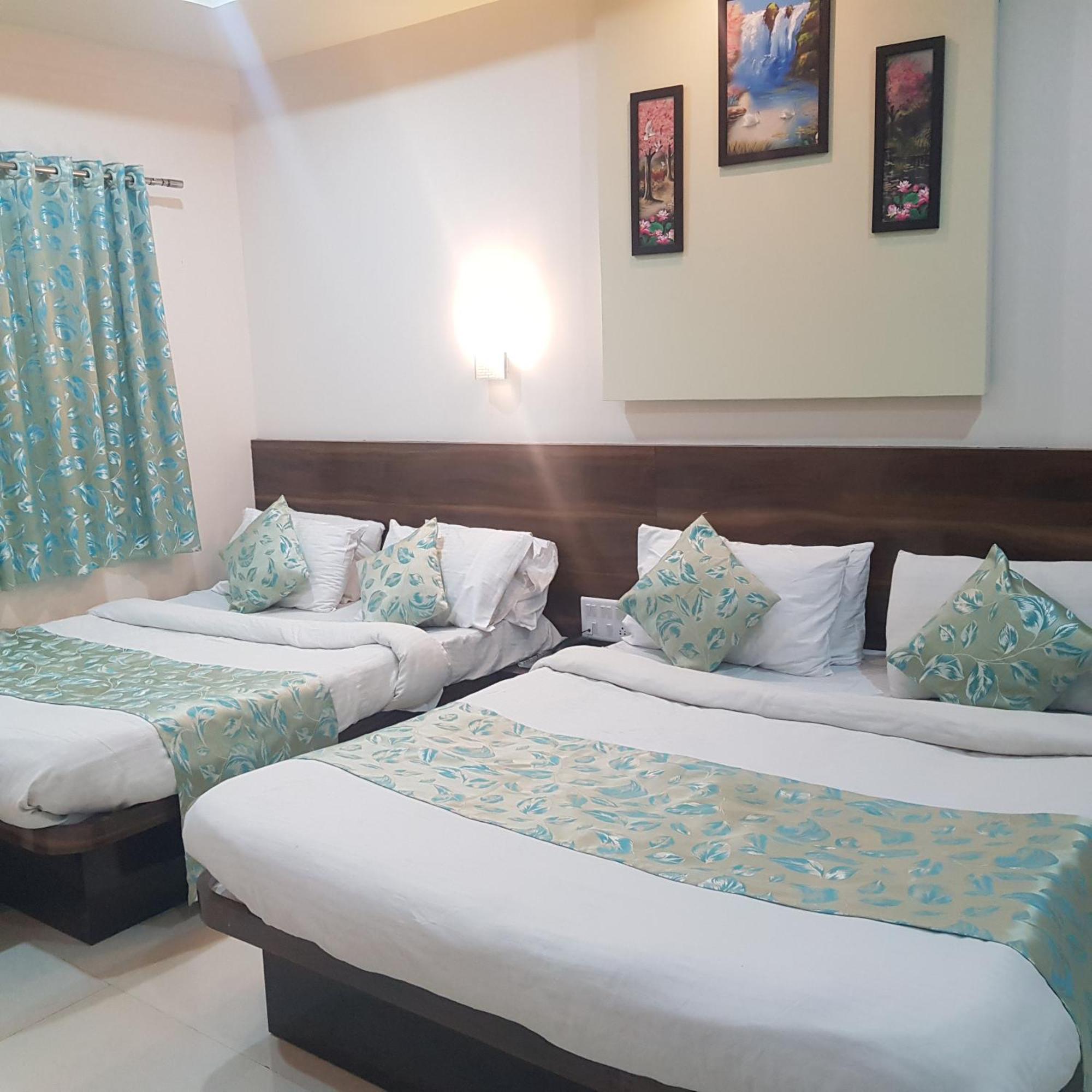 C P Cottage Mahābaleshwar Esterno foto