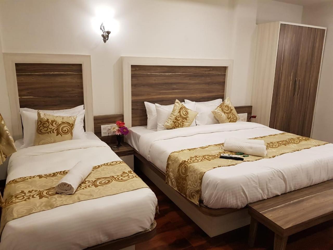 C P Cottage Mahābaleshwar Esterno foto
